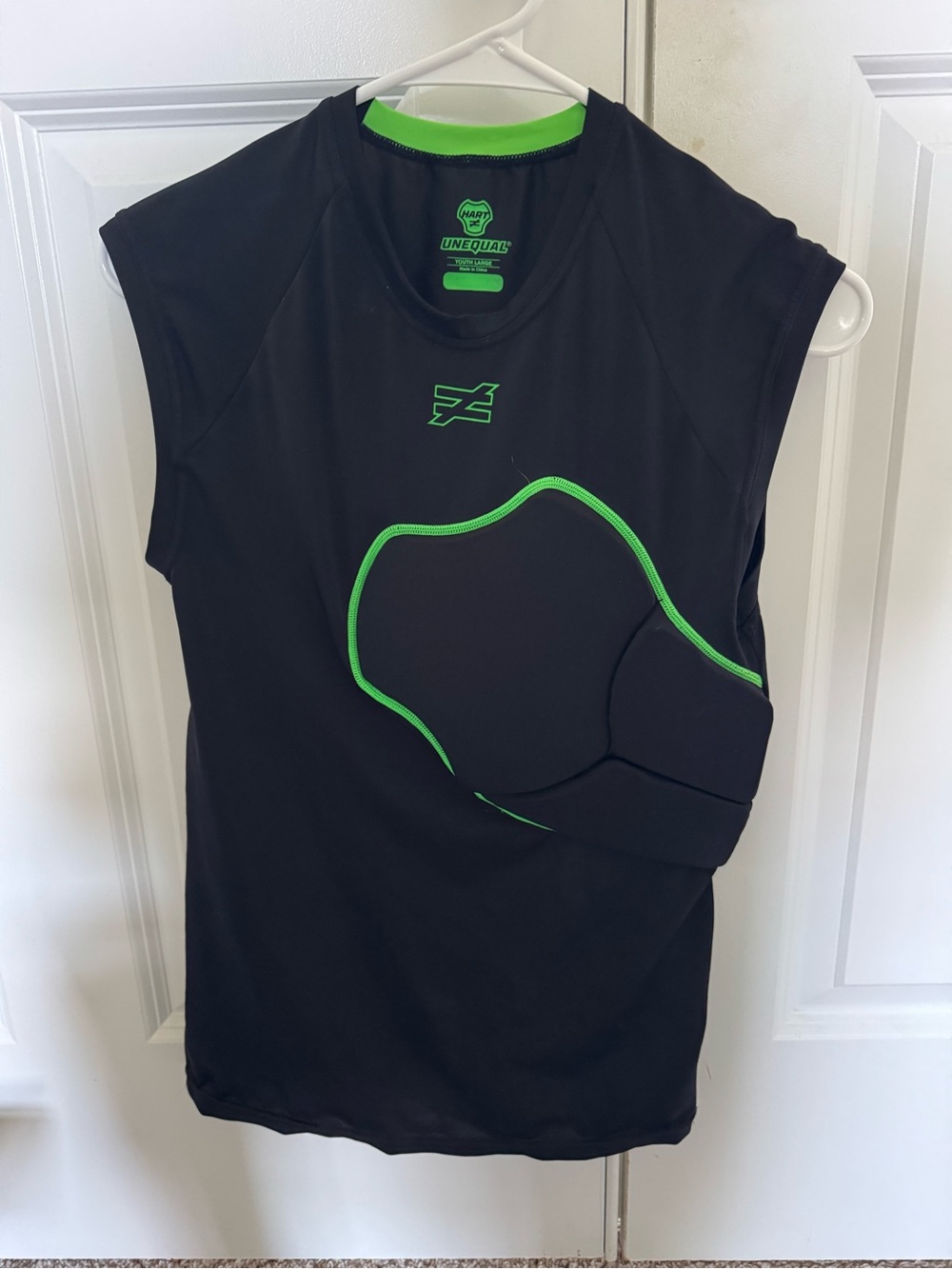 Unequal Hart Protection Black & Green Sleeveless Compression Shirt - YL